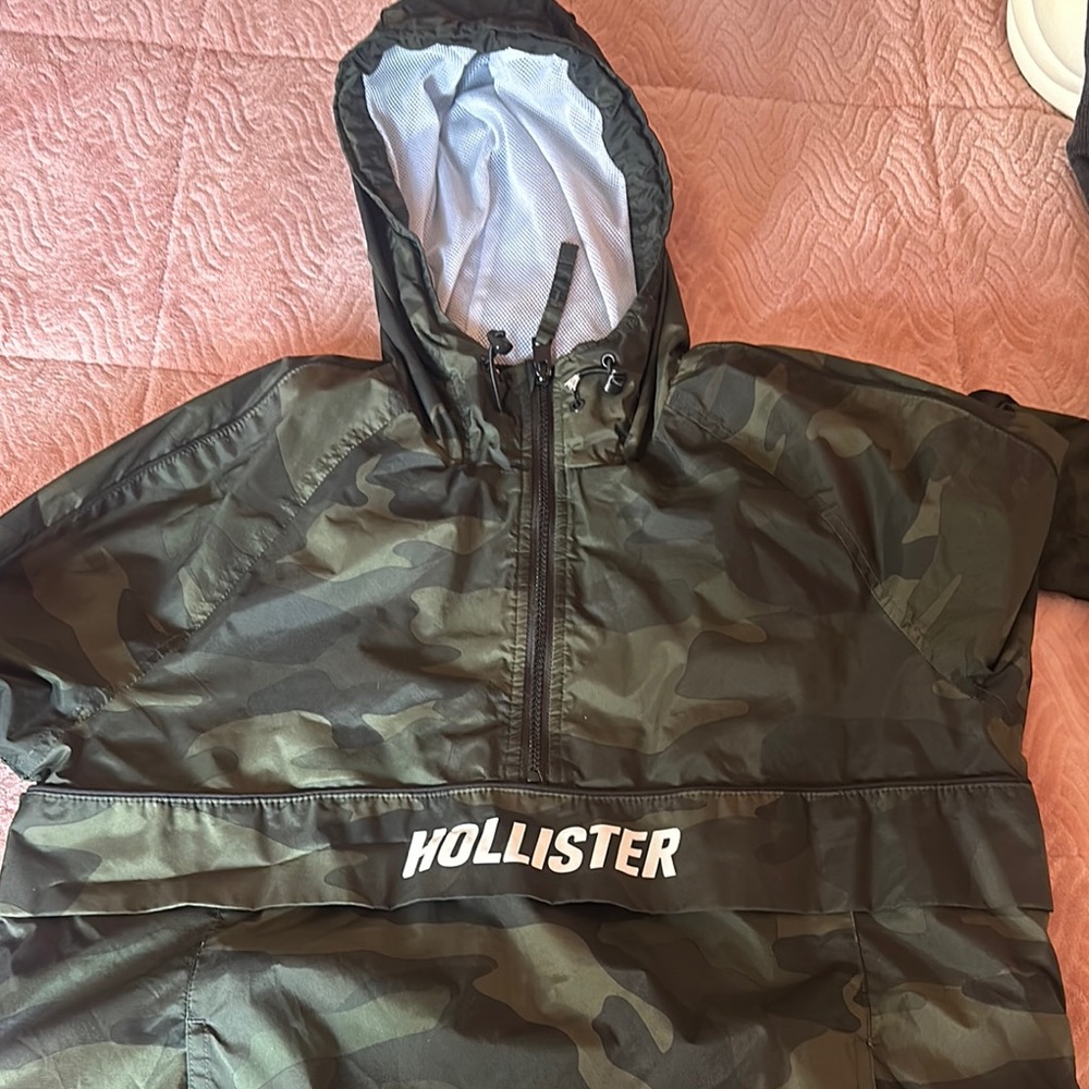 Hollister Green Camouflage Anorak